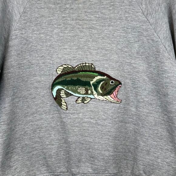 Vintage Fishing Sweatshirt | Bass Fish Embroidery | Outdoors Cabin Pullover M/L - Picture 1 of 7